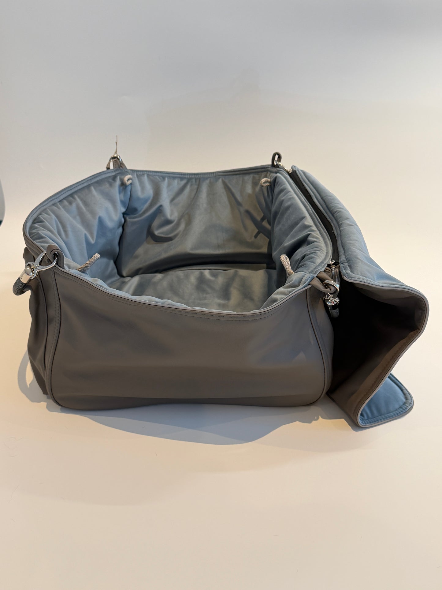 Hundetasche Weekender [[ dark taupe - iceblue ]]
