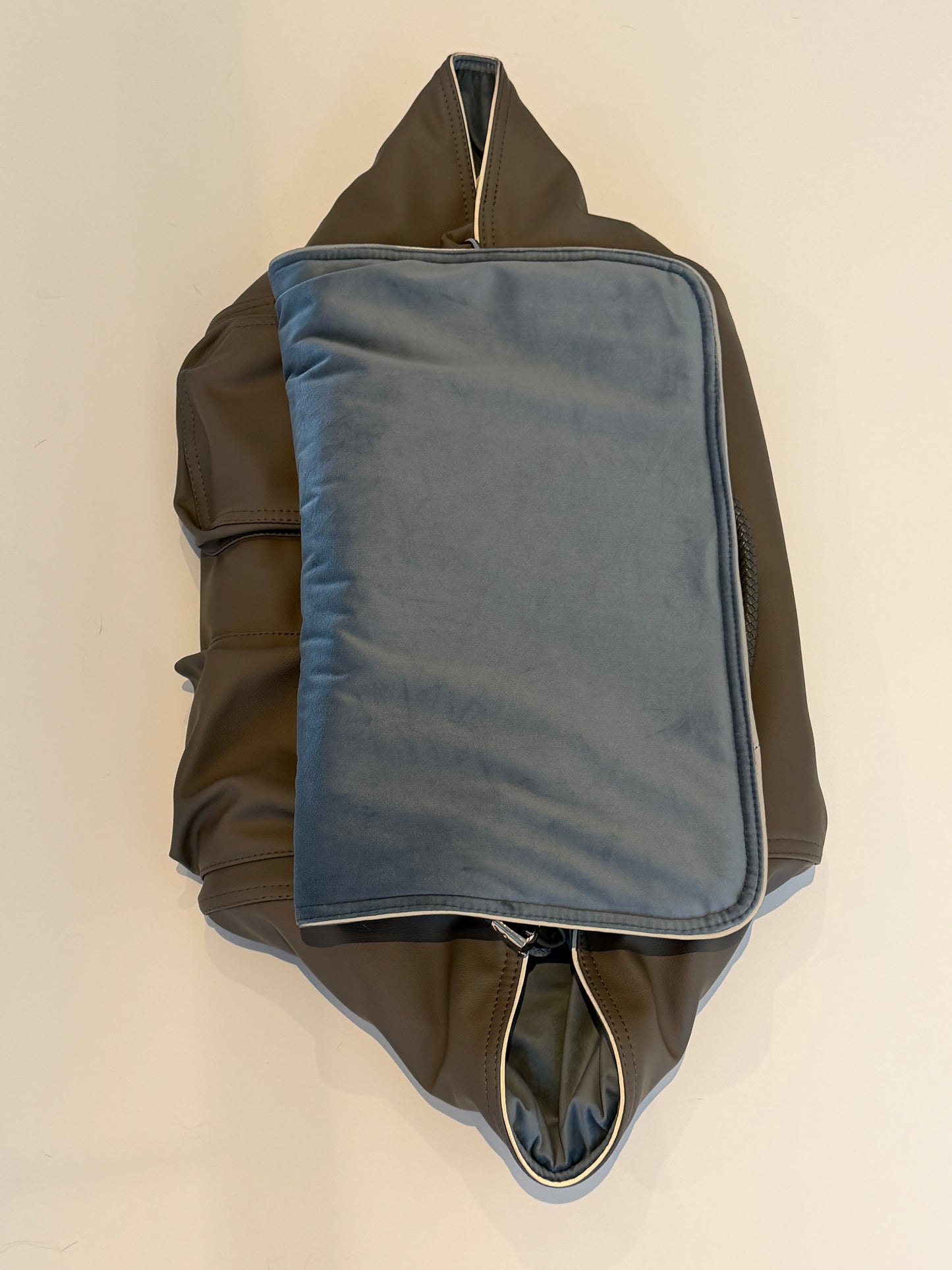 Hundetasche Weekender [[ dark taupe - iceblue ]]