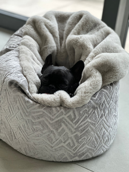 Adorno para cueva de cama para perros Hideaway