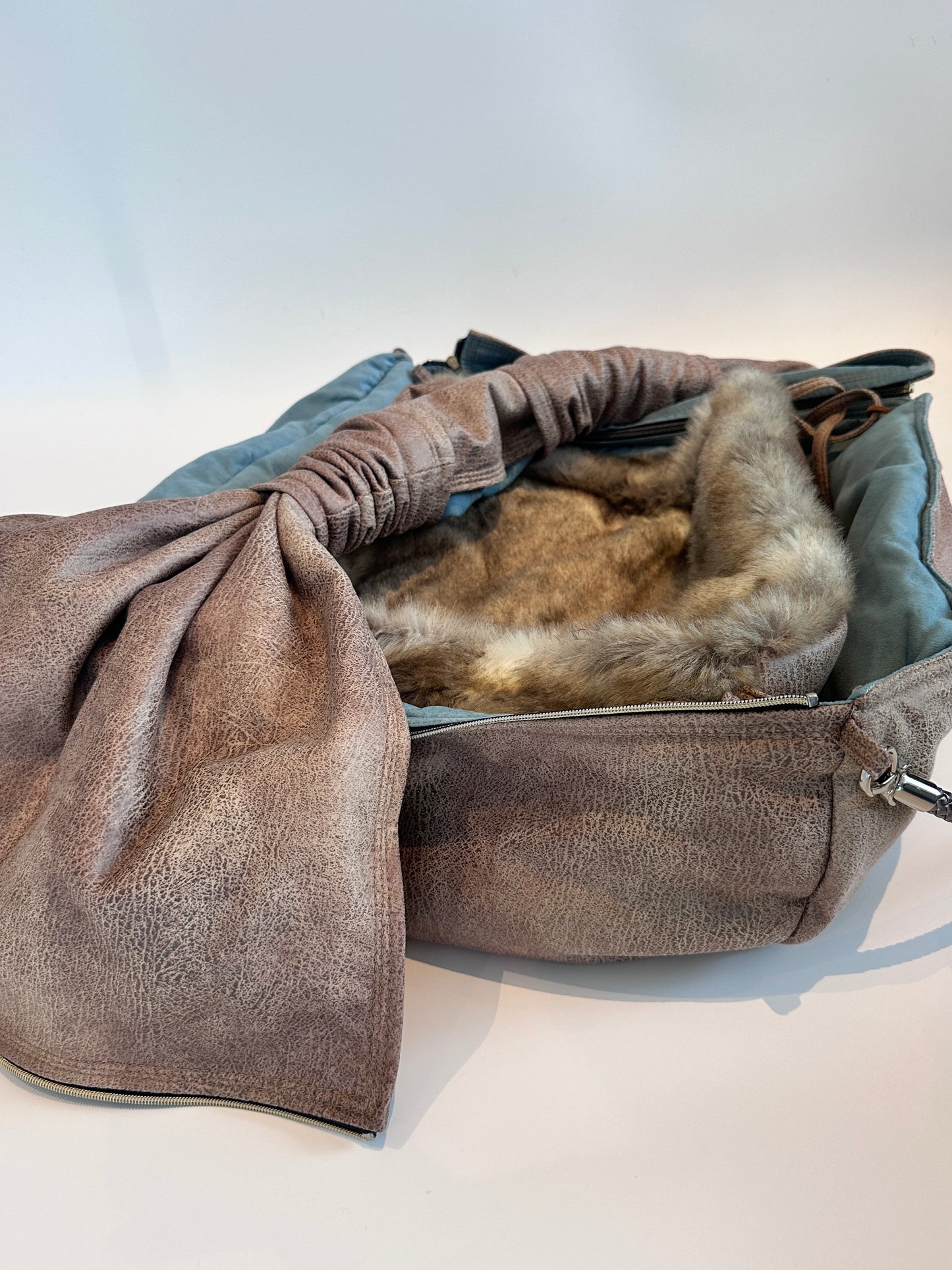 Bolso para perros Weekender 4Seasons, visón con correa cruzada para el hombro, M